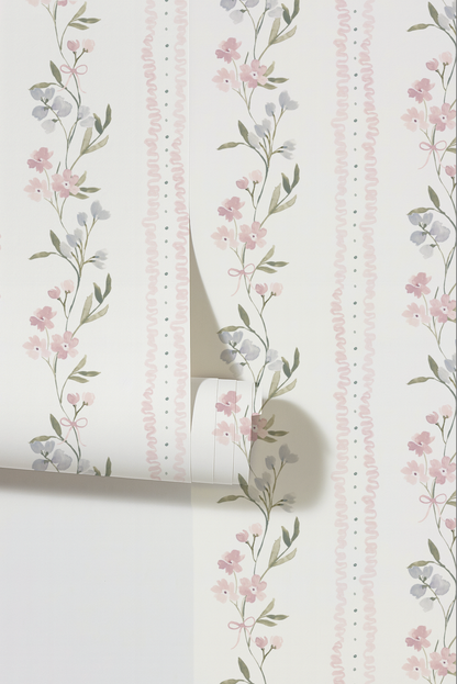 Lacey Lou | Indy Bloom Floral Wallpaper