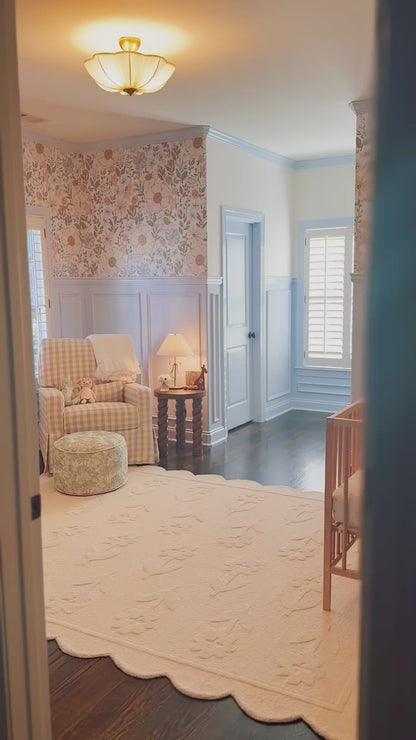 Wonderland in floral ivy